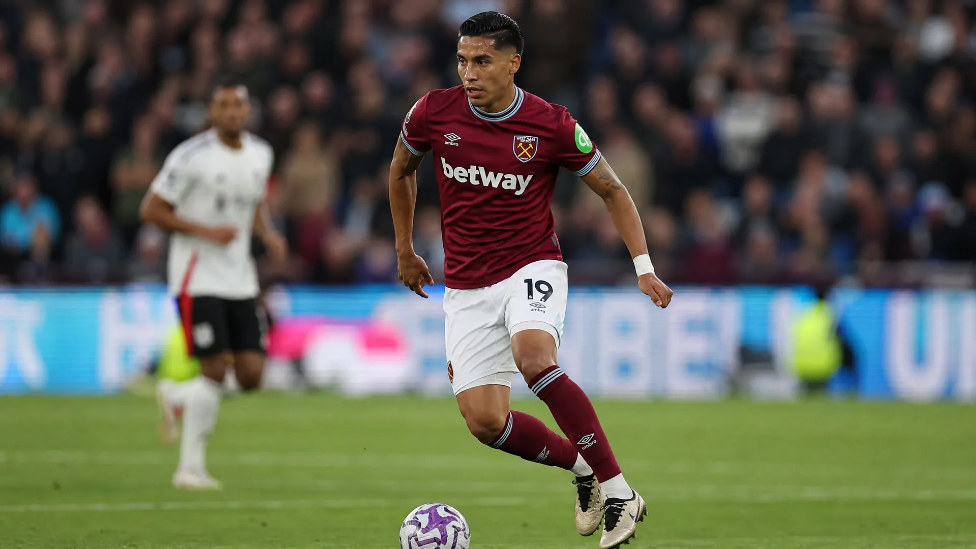Edson Álvarez transfer news: Ajax vs West Ham dilemma